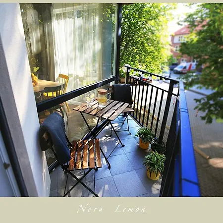 Appartement Nora Lemon à Nido Extérieur photo